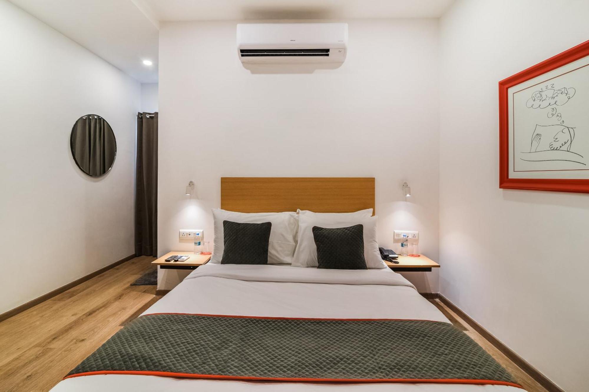 Super Townhouse Xotel Ченнаи Экстерьер фото