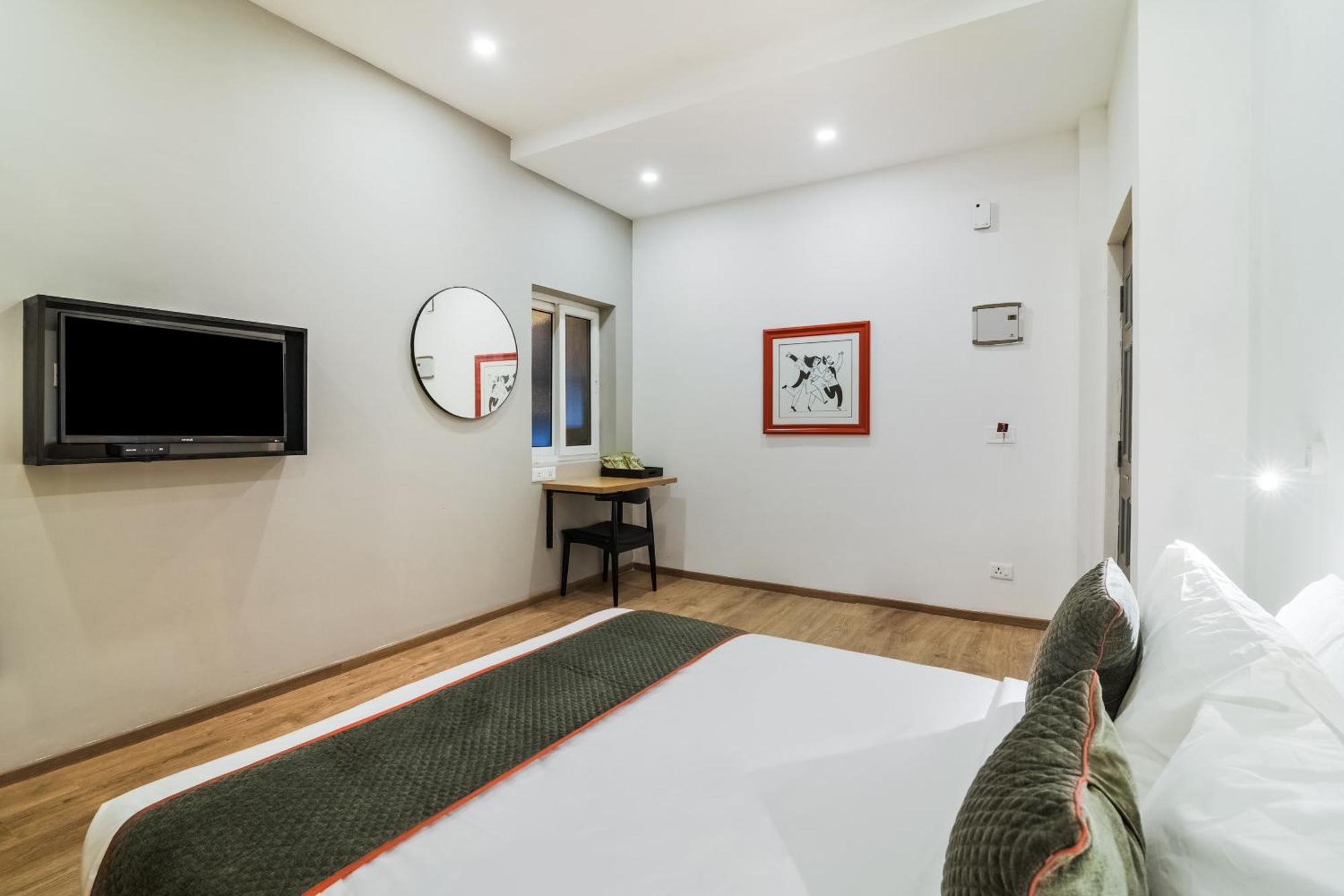 Super Townhouse Xotel Ченнаи Экстерьер фото
